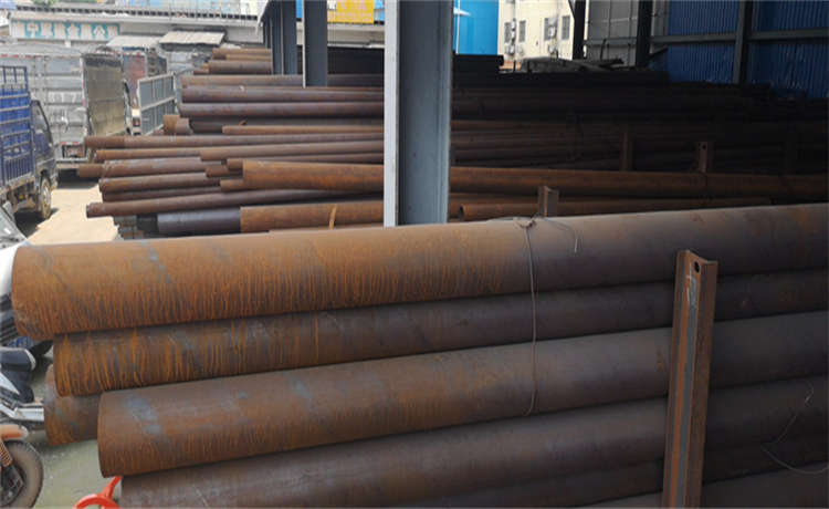 鋼材場(chǎng)丁字焊管廠家，鋼材場(chǎng)Q355B螺旋鋼管，內(nèi)徑2000mm螺旋管，dn1700螺旋焊管