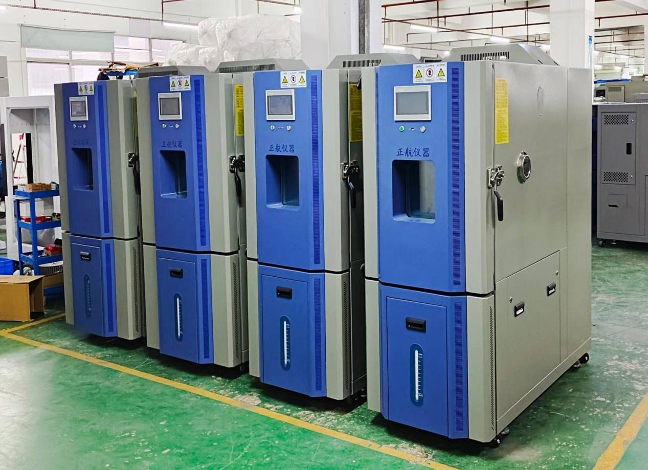 225L快速溫變試驗(yàn)箱發(fā)貨山東老客戶公司